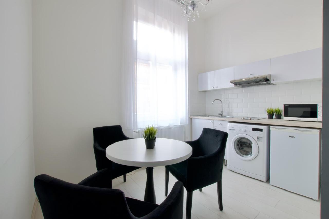Premium By Hi5 - Astoria Square * Budapesta
